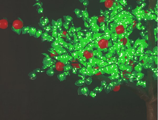 Fruite LED Tree outdoor/indoor use 9.5ft/2.8м 2484leds
